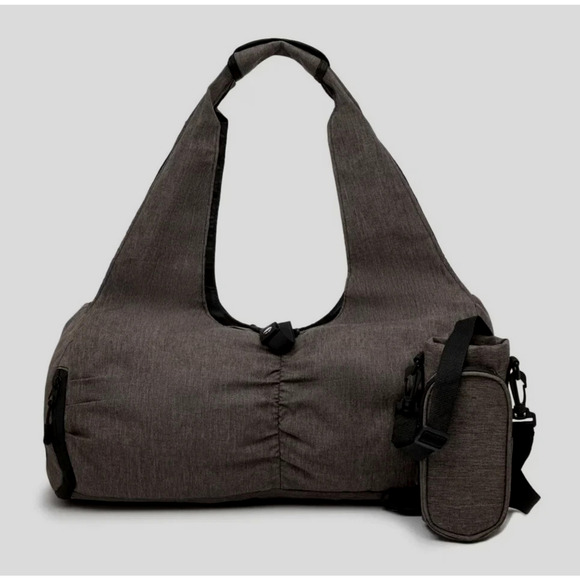 NEW Gym Exercise Yoga Carryall Duffle Tote Bag + Water Bottle Holder Pouch DSW - Picture 1 of 11